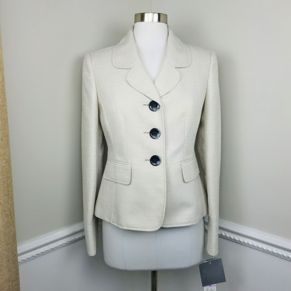 NWT Kasper Textured Blazer in Coconut